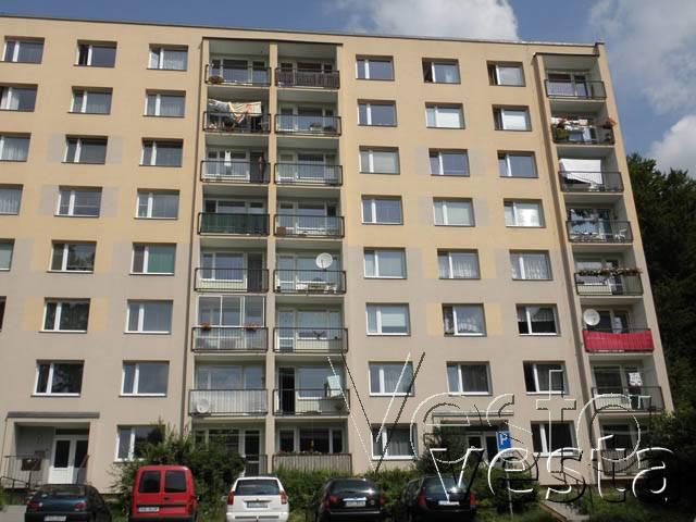 Družstevní byt 2+1 s balkonem v Děčíně IX - Bynově